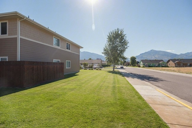 Photo - Mountain View II