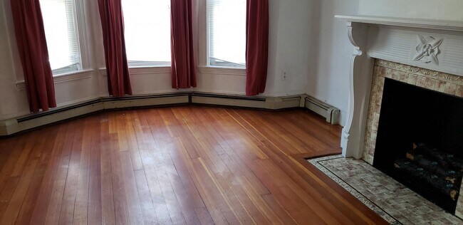 Photo - 66 Murdock St Unit 1