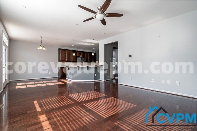 Photo - 117 Merlot St