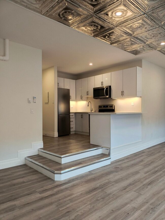 Building Photo - 130-134 Dalhousie St