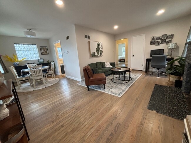 Photo - 5025 Lenox Ave