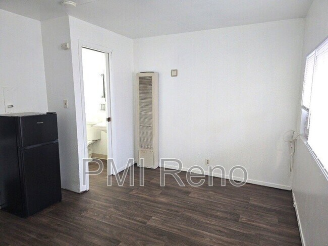 Photo - 140 Victorian Ave Unidad 8