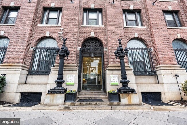 Building Photo - 1100 S Broad St Unit 200A