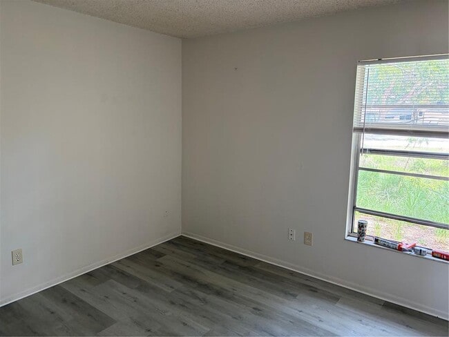 Photo - 182 Margie St