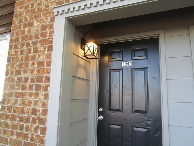 Photo - 1944 Gion St