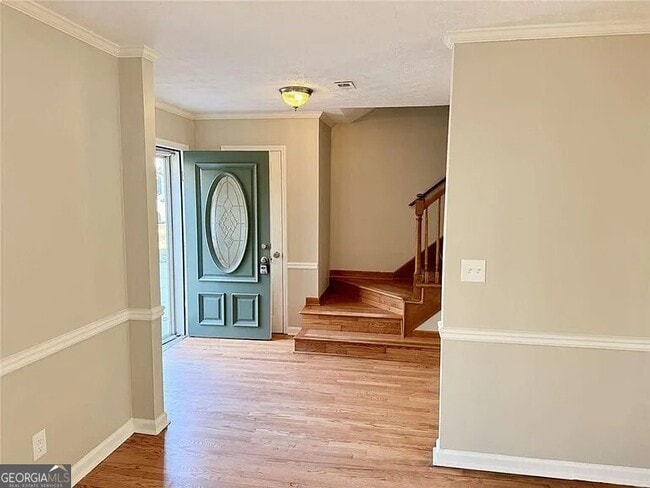 Photo - 343 Welton Way