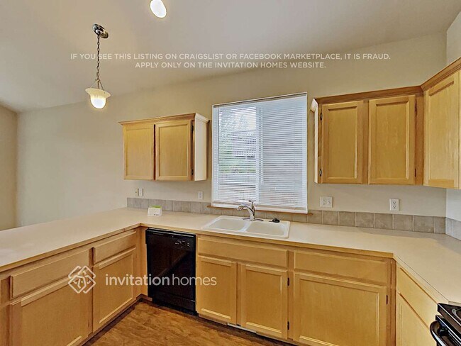 Photo - 1009 Eagle Ave SW