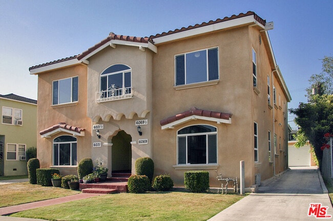 Photo - 6071 1/2 Pickford St