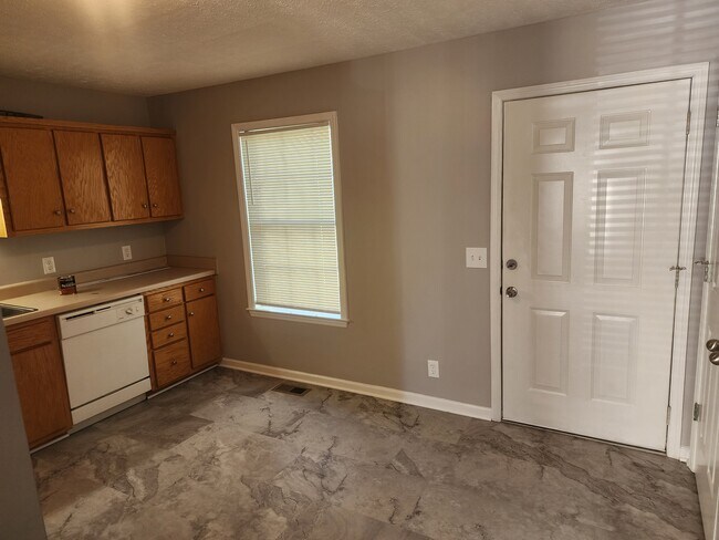 kitchen area - 62 Jacoby Jamison Ln