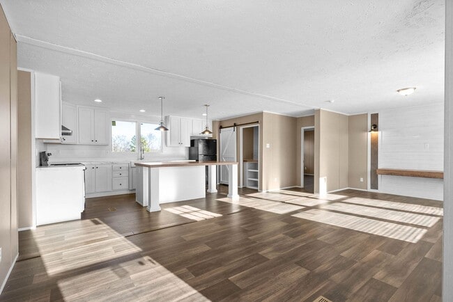 Photo - Beautiful Modular in Country Setting