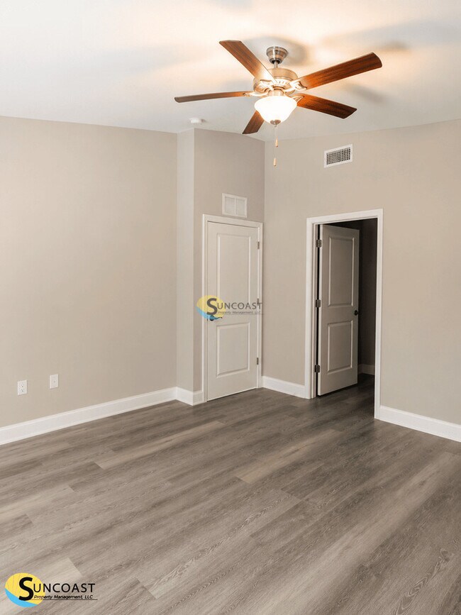 Photo - 2833 Whaling Rd