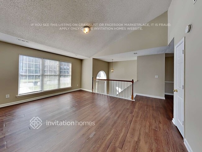 Photo - 3940 Cumberland Trail SE