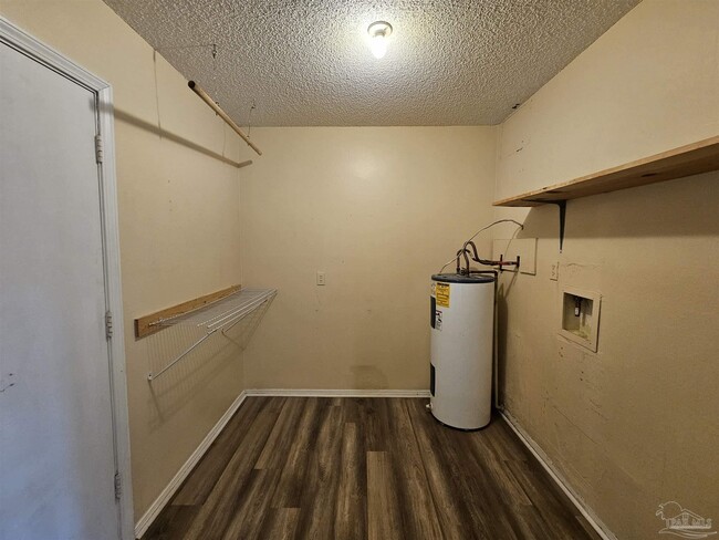 Photo - 4417 Eastpointe Dr