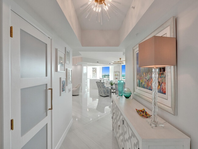 Photo - 411 N New River Dr E Unidad 1204