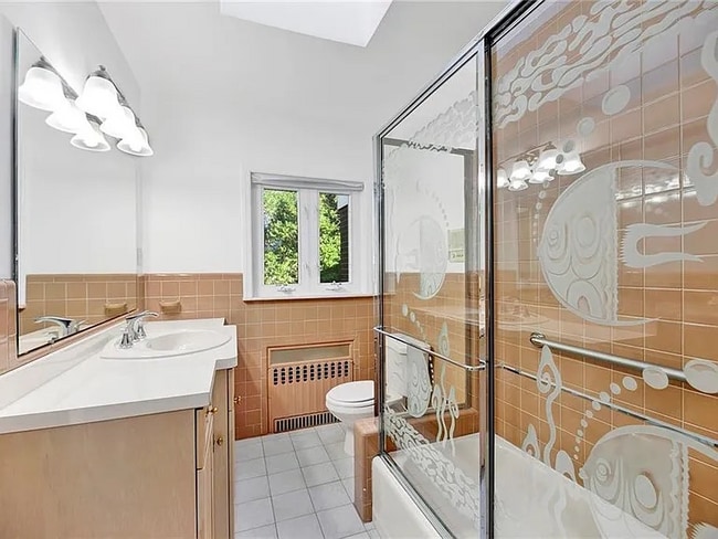 Photo - 125 Bertha Pl