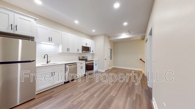 Photo - 130 Center St Unit 3