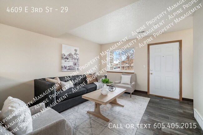 4609 E 3rd St Unidad 29