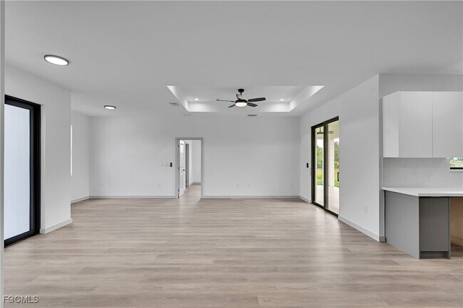 Photo - 1024 Halby Ave S