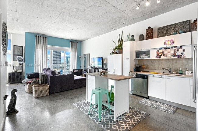 Photo - 133 NE 2nd Ave Condo Unit 1109