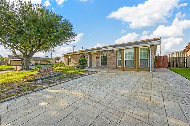 Building Photo - 301 W Grenoble Dr Rental