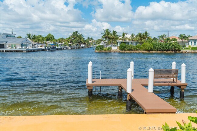 Photo - 985 SE 19th Ave Unit 303