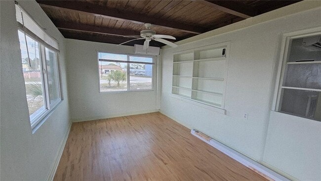 Photo - 45 W Langsner St