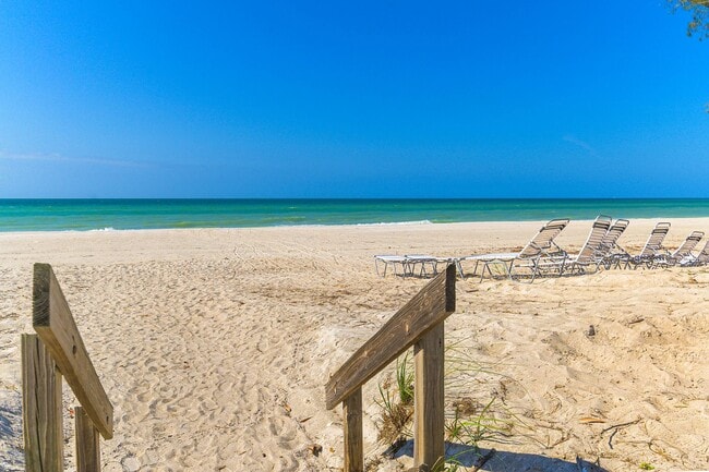 Gulf of Mexico Drive, Longboat Key - Gulf of Mexico Drive, Longboat Key Condo
