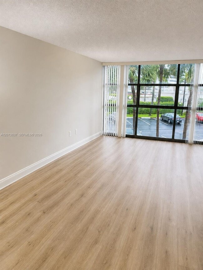 Photo - 600 Parkview Dr Unit 224