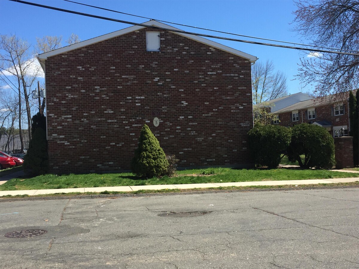 Photo - 43 Hiltbrand Rd