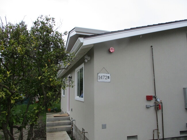 Photo - 1472 Hervey Ln Unidad B