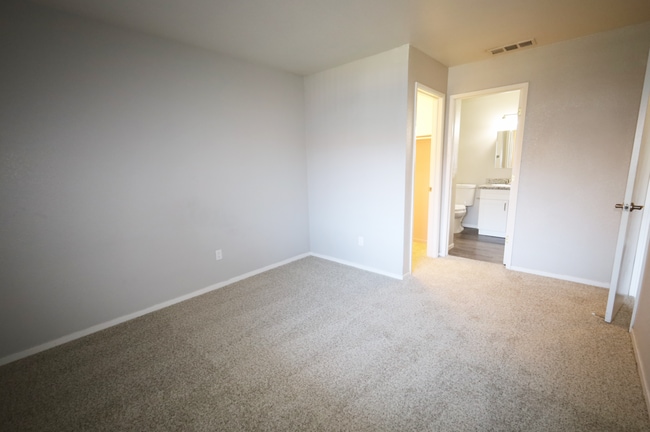 Sierra Ridge Apartments