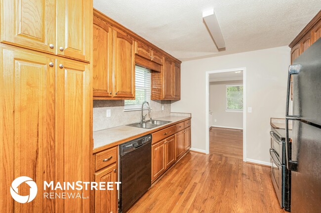 Photo - 1804 Creely Dr