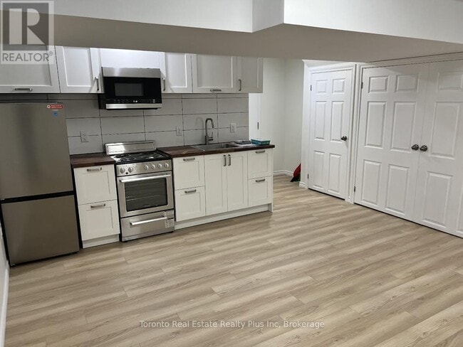 Photo - 19 Breesegarden Ln