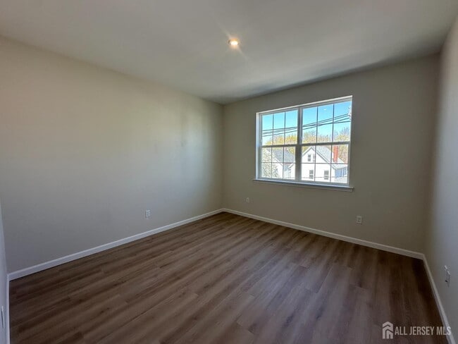 Photo - 88 Louis St Unidad 6