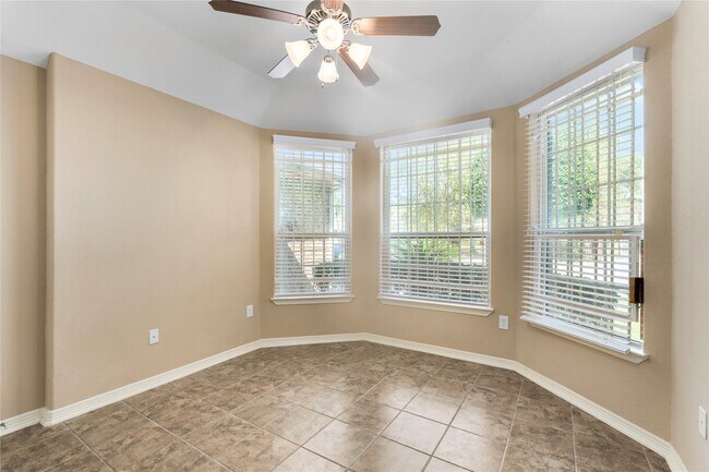 Photo - 5212 New Orleans St