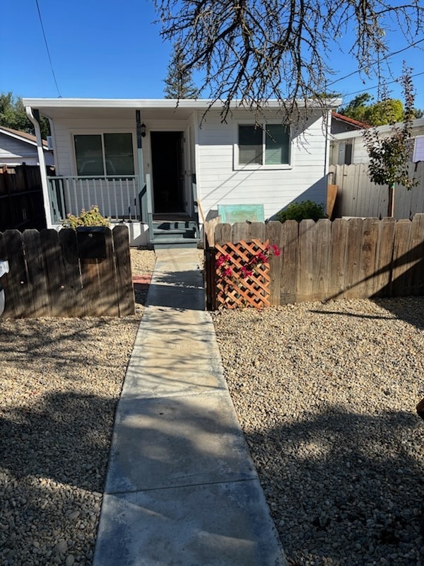 Photo - 1688 Linden St