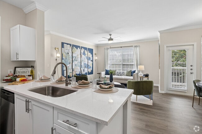 Barcelona 1BR, 1BA - 832SF - Living Area