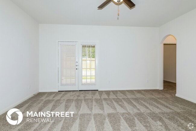 Building Photo - 26857 Steinbeck Dr Rental