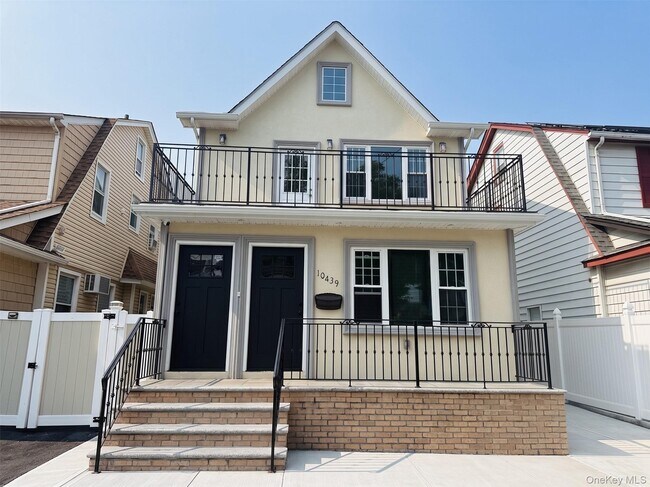 Photo - 104-39 210th St