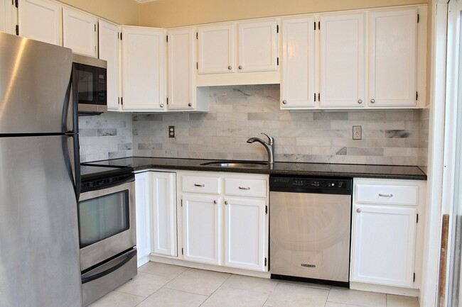 Photo - 4926 NE 77th Ave