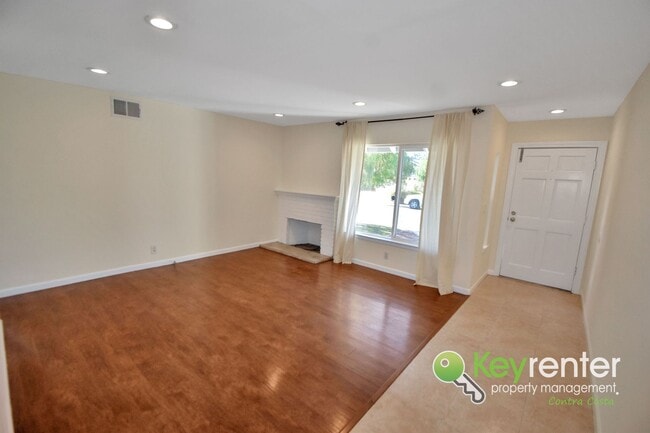 Photo - 2810 Bowlin Ave