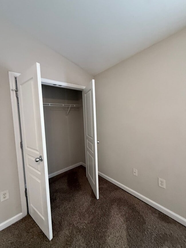 Photo - 15-1527 Kisling Unit 15-1527 - B