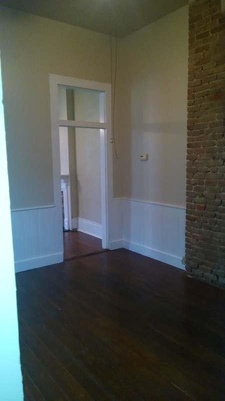 Photo - 525 N Hennessey St