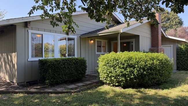 Photo - 1701 Antoine Ave