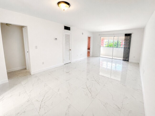 Photo - 1850 NE 169th St Unit 414