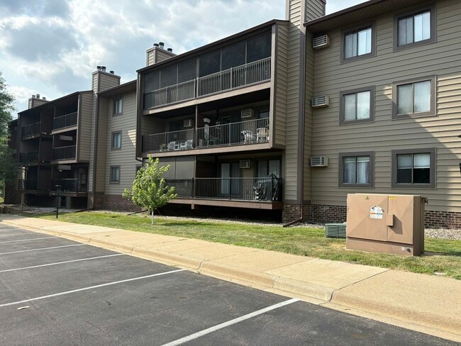 Building Photo - 7301 W 101st St Unit 102
