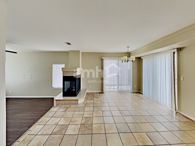 Photo - 3944 Malta St