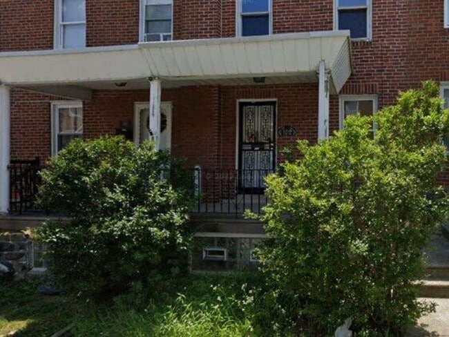 Building Photo - 102 Roselyn St Rental
