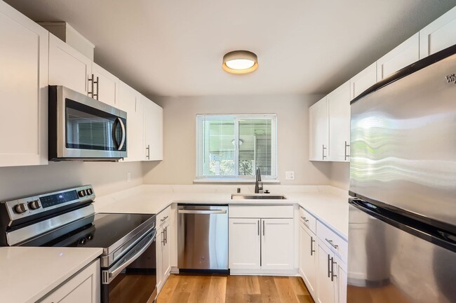 Photo - Martine Apartments