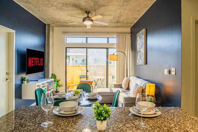 Photo - 909 N 3rd St Unidad ID1263047P